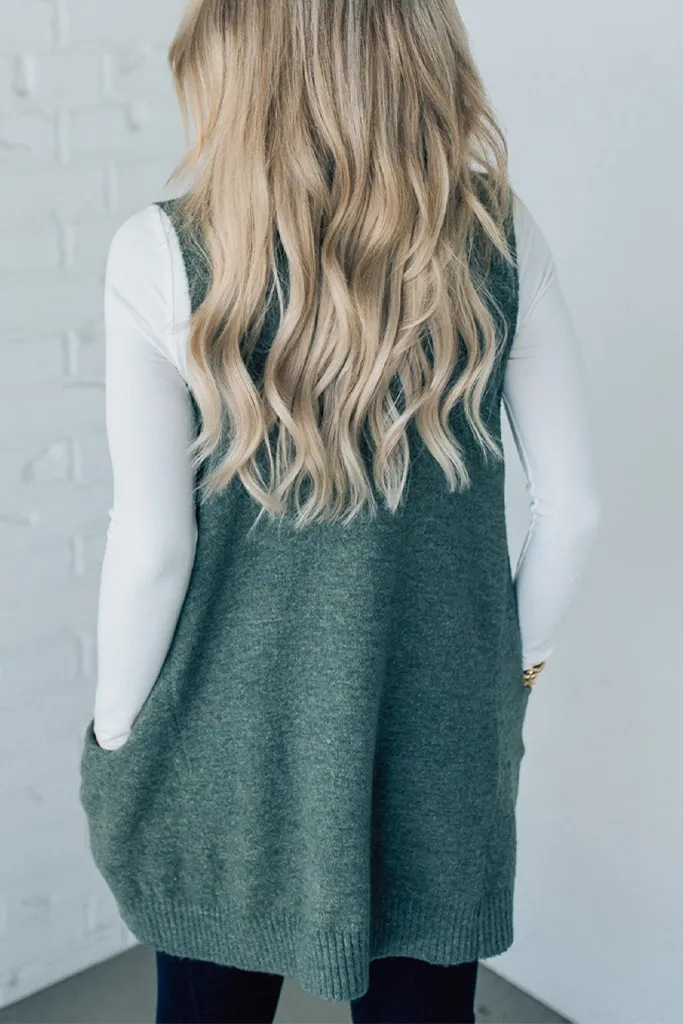 Womens Sleeveless Sweater Vest V Neck Casual Loose Knit A Line Flattering Tunic Top with Pockets Fashion Vest Sleeveless Sleeveless Minimalist Style