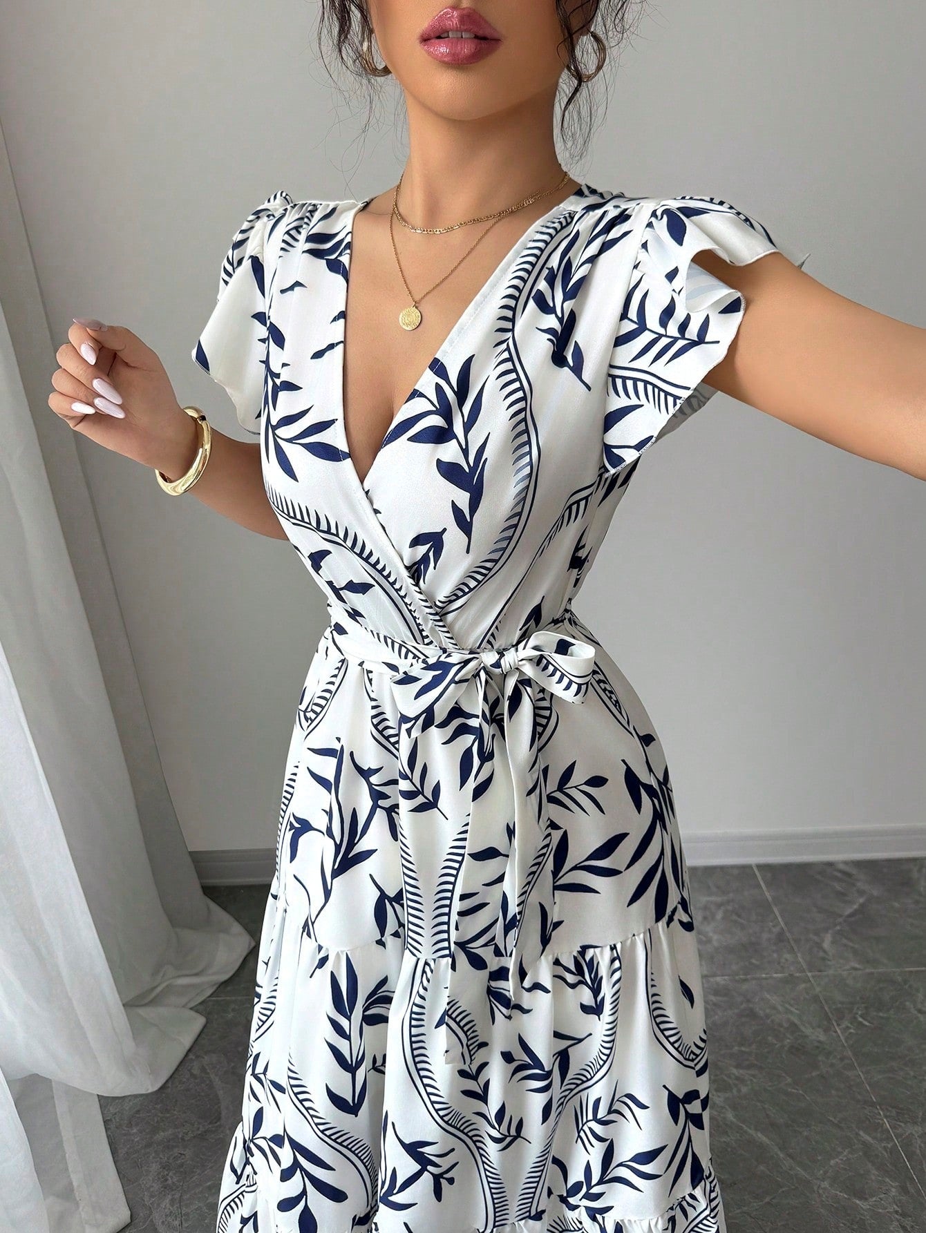 Bamboo Leaf Print V-Neck Maxi Dress