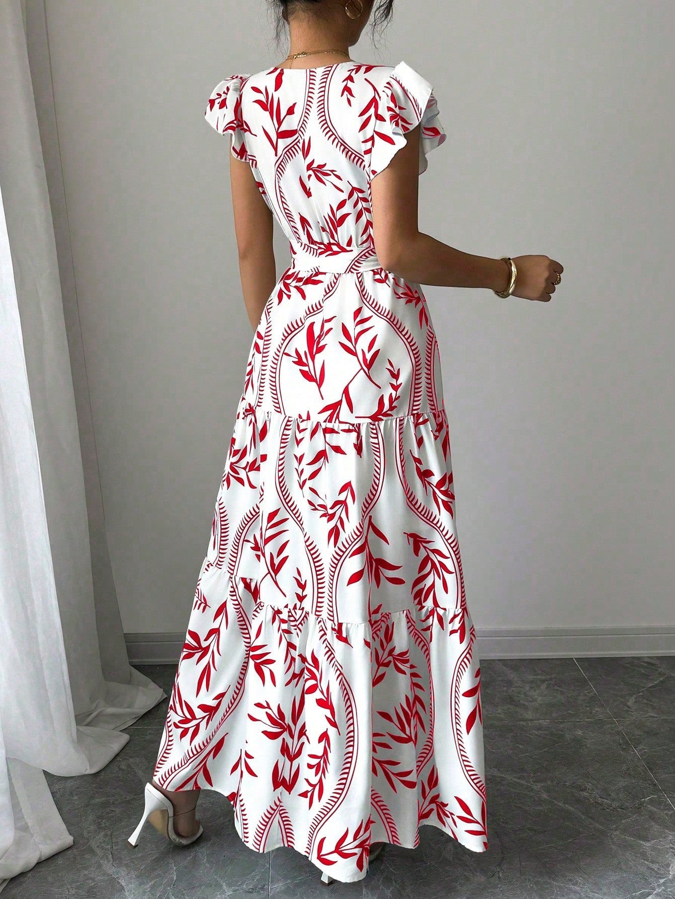 Bamboo Leaf Print V-Neck Maxi Dress